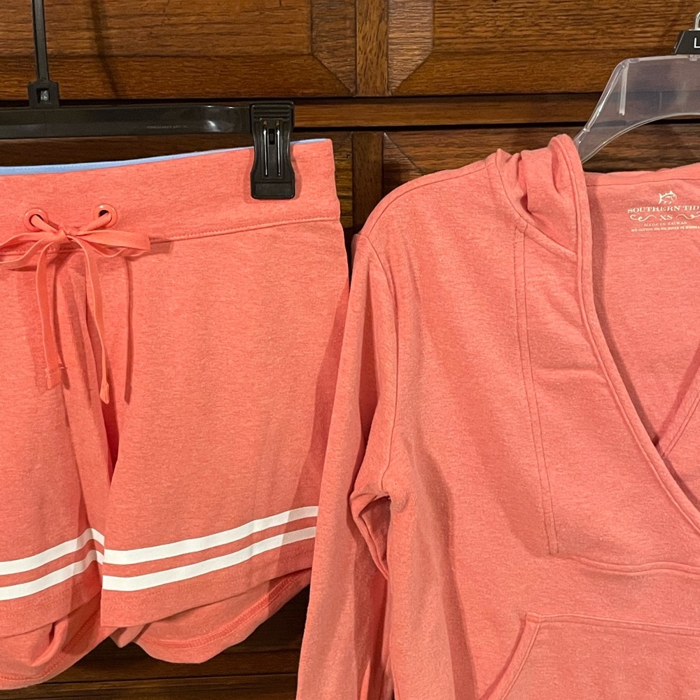 Southern Tide Coral Pink Hooded Sweatshirt & Shorts Set - Picture 2 of 7
